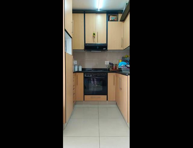 2 BEDROOM PROPERTY TO RENT IN NORTH BEACH